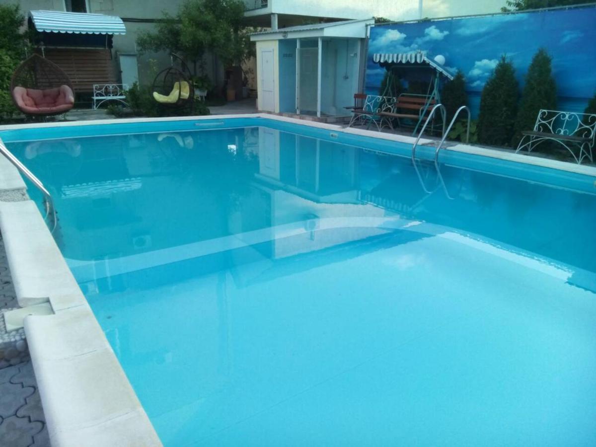 Admiral Hotel Skadovs'k Luaran gambar